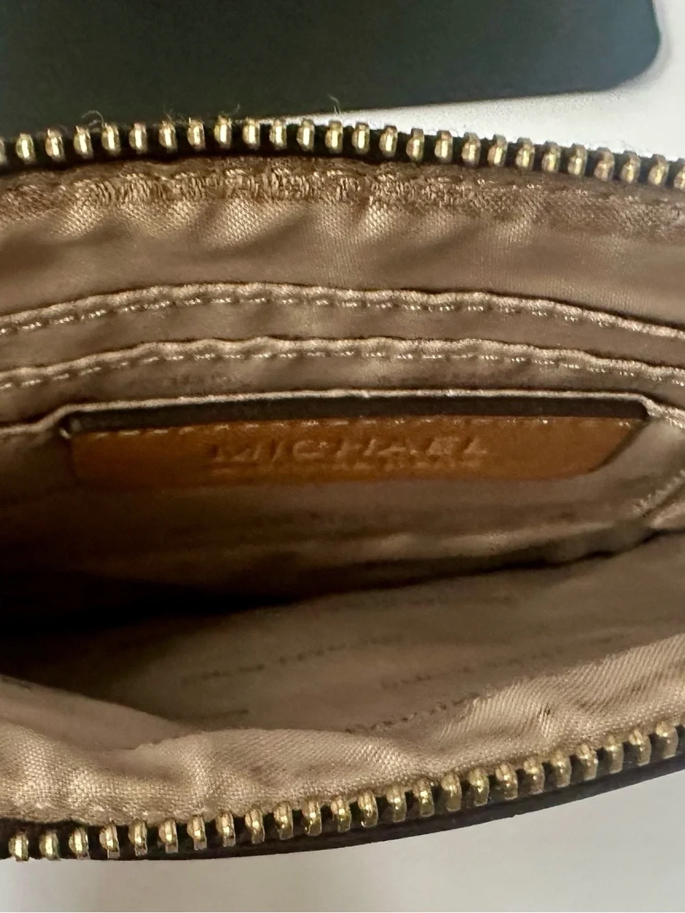 Michael Kors Jet Set Large Logo Clutch/Wristlet Brown/Tan Gold detachable strap